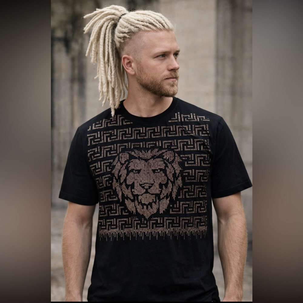 Men's Black Graphic Lion T-Shirt